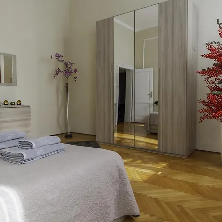 Toniolo Venice ميستر